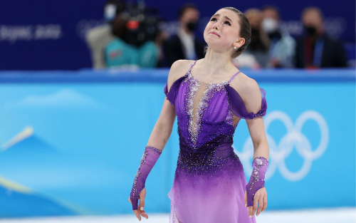 «Счастлива, что растрогала зрителей»: Валиева показала новую программу, посвятив ее скандалу на Олимпиаде