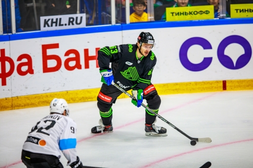 Хафизуллин из «Салавата Юлаева» признан лучшим защитником недели в КХЛ