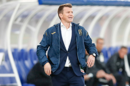 Главный тренер сборной Украины по футболу осудил страны, играющие товарищеские матчи с Россией
