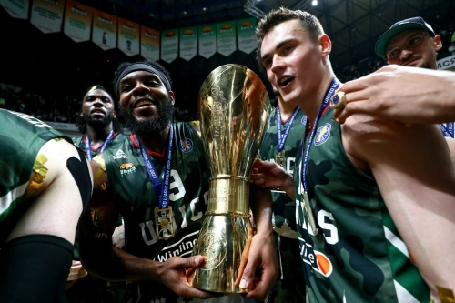 УНИКС впервые в истории стал чемпионом Роccии по баскетболу