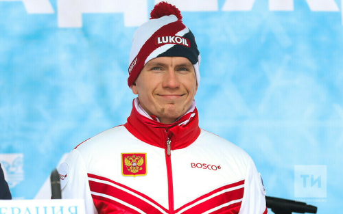 Большунов выиграл индивидуальную гонку на пятом этапе Кубка России в Казани