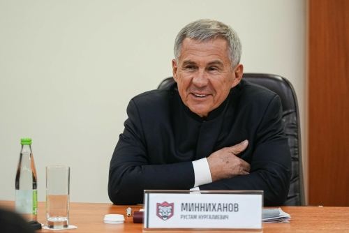 Раис Татарстана провел встречу с игроками и тренерским штабом «Ак Барса»
