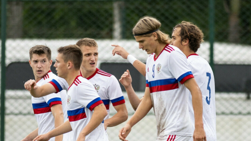 Молодежная сборная России по футболу победила команду действующих чемпионов мира