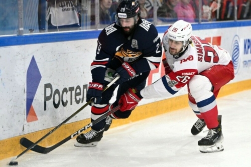 «Локомотив» сыграет на выезде против «Металлурга» во втором матче финальной серии