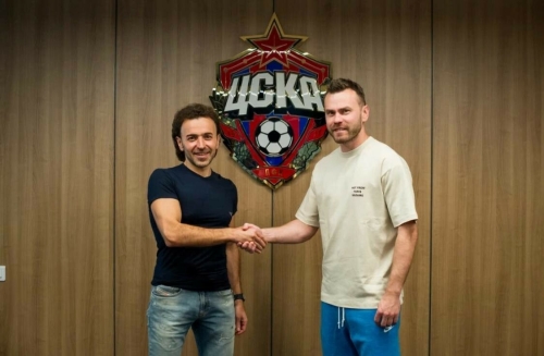 Капитан ПФК ЦСКА Игорь Акинфеев продлил контракт с клубом на 2 года
