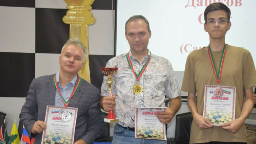 Гроссмейстер из Татарстана Дмитрий Цинман завоевал медали Всероссийских соревнований по русским шашкам