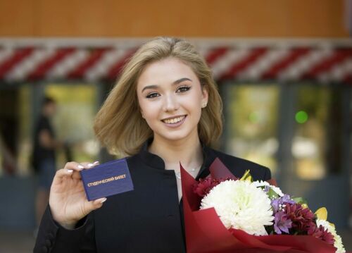 Валиева идет по стопам Загитовой, судебный триумф Плющенко и влюбленная парочка в сборной. Обзор «фигурки»