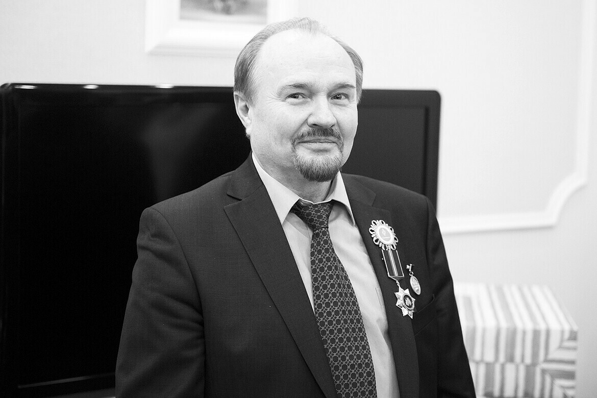 В «Нефтянике» прокомментировали уход из жизни первого президента клуба Лавущенко