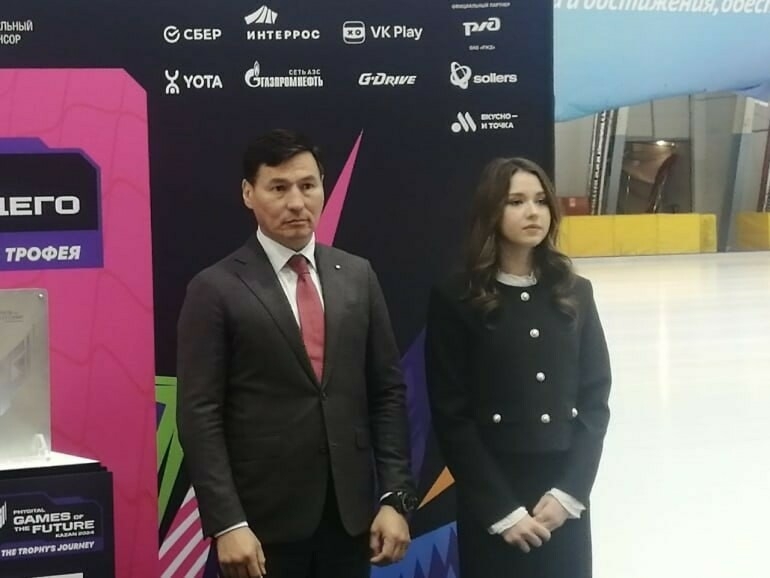 «Увидимся в Казани»: Валиева выступила с речью на встрече трофея «Игр будущего» в Ульяновске