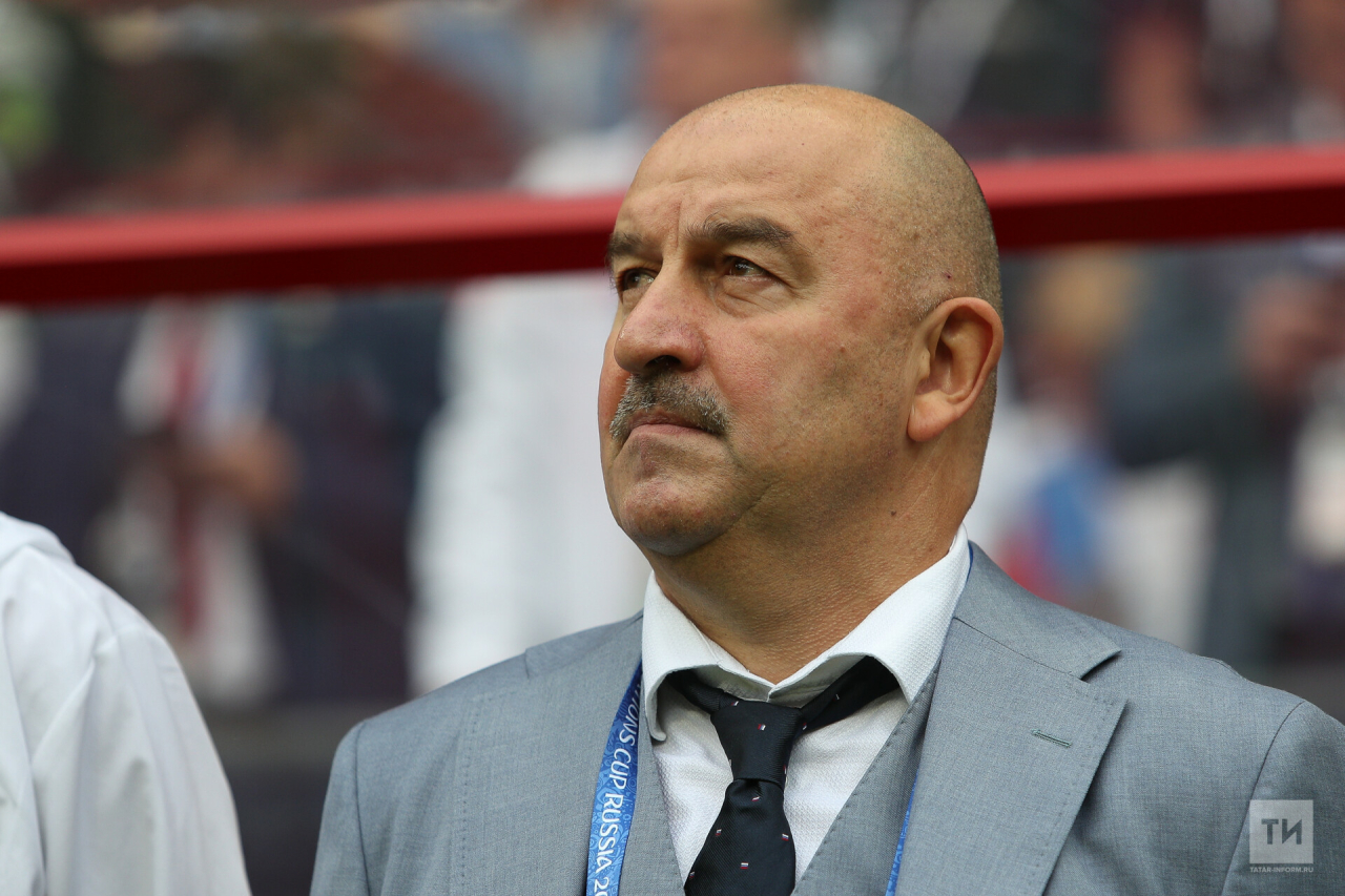 В «Бешикташе» подтвердили возможное назначение Черчесова главным тренером