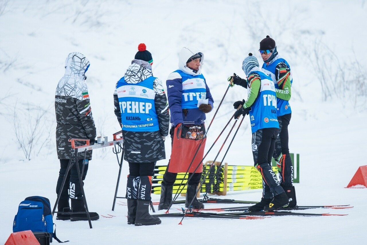 Старший тренер сборной России призвал отменить соревнования по лыжным гонкам в Казани